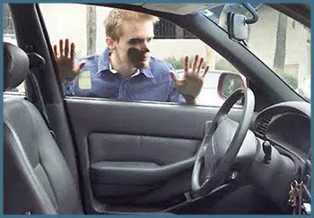 Safe Key Shop Houston, TX 713-470-0710 - 19-locked-keys-in-car